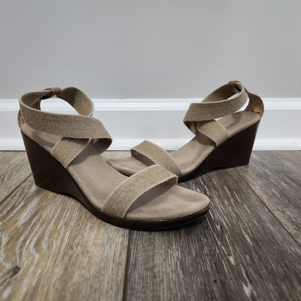 Charleston Shoe Company Wedge Heels Sandals Elastic Strap Size 8